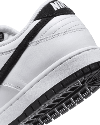 Nike SB Dunk Low Pro Skate Shoes. Nike IN